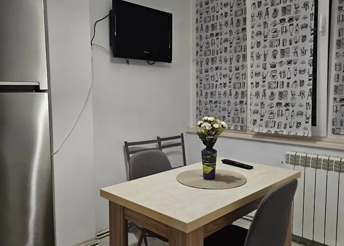 Cozy Coresi Apartment